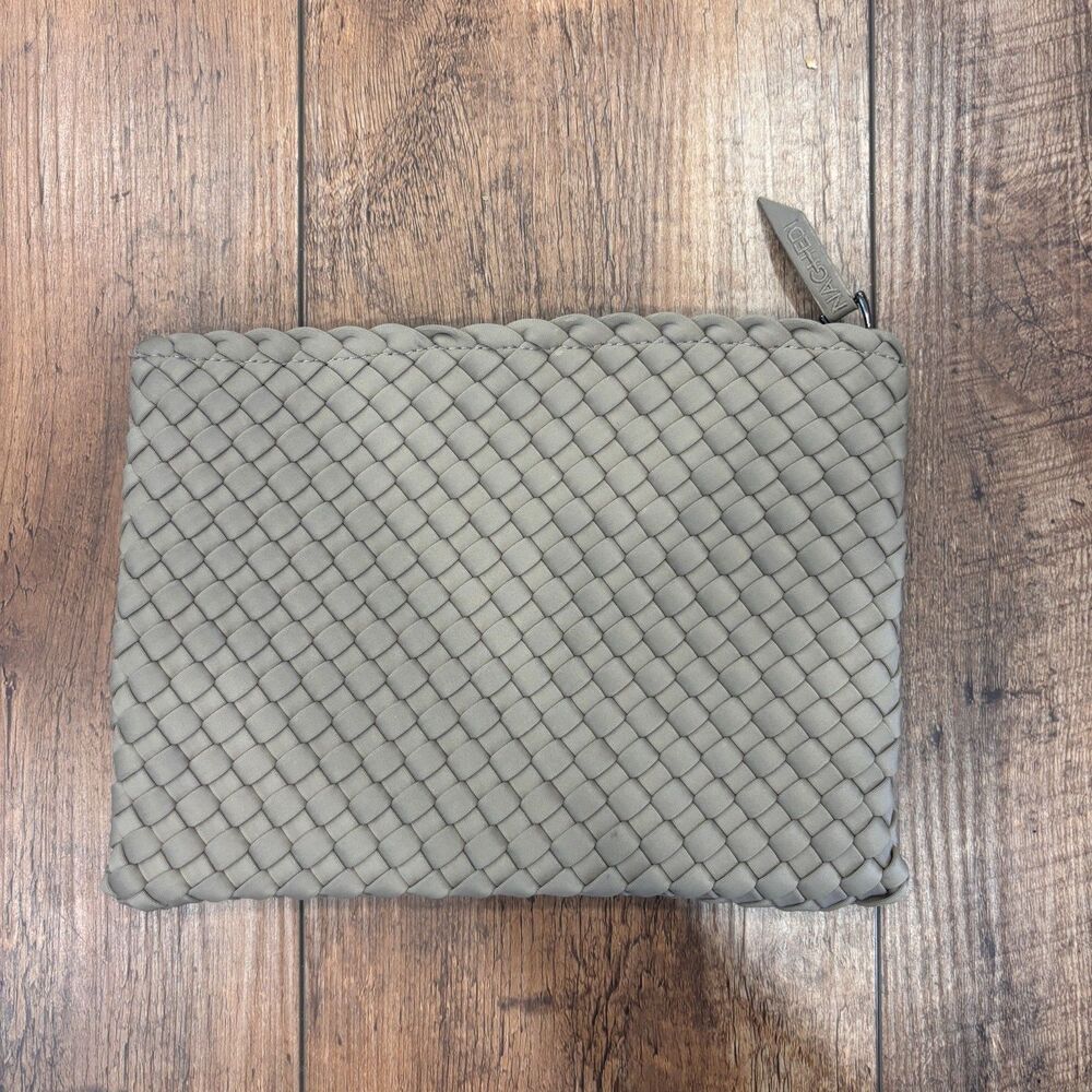 NAGHEDI Handwoven Salina Pouch Zipper Pouch Beige Tan Bag 7x9 Minimalist Luxury